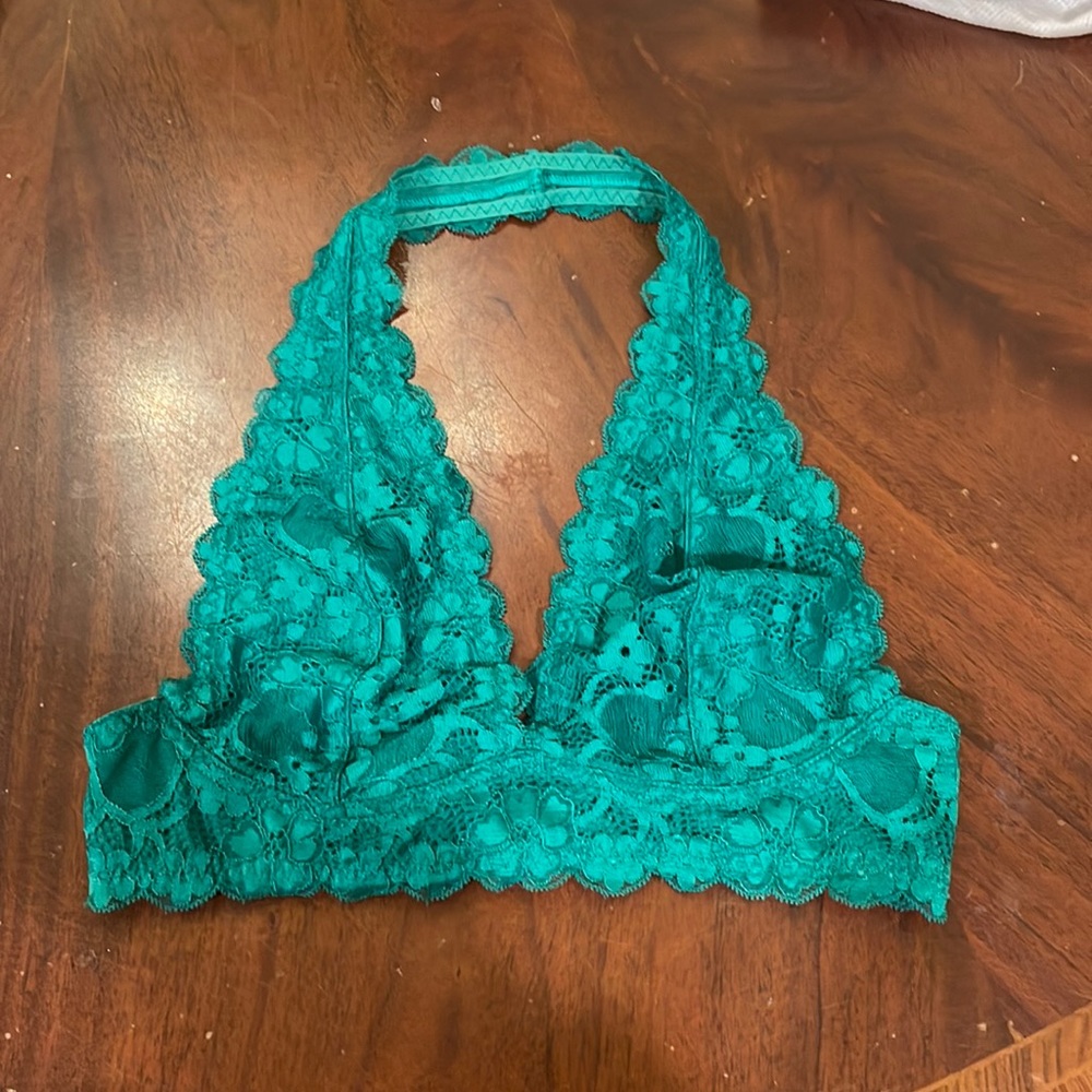 Intimataly By FREE PEOPLE green lace halter small bra